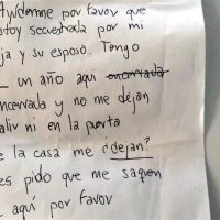 Se retracta la adulta mayor que aprovechó la vacunación para acusar a su hija de "secuestro"