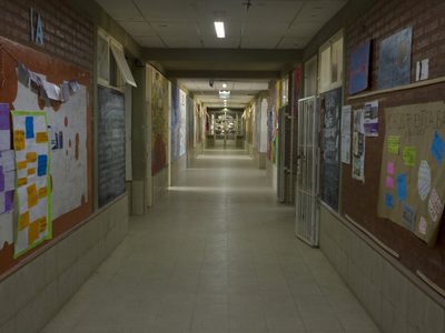 Proponen capacitación obligatoria sobre consumos problemáticos en escuelas de Neuquén