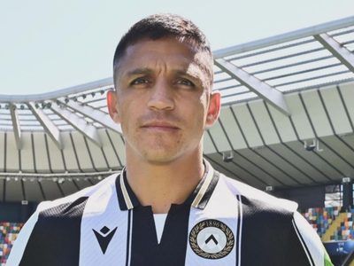 Más minutos para Alexis Sánchez: el histórico jugador del Udinese lo comparó con leyendas del fútbol