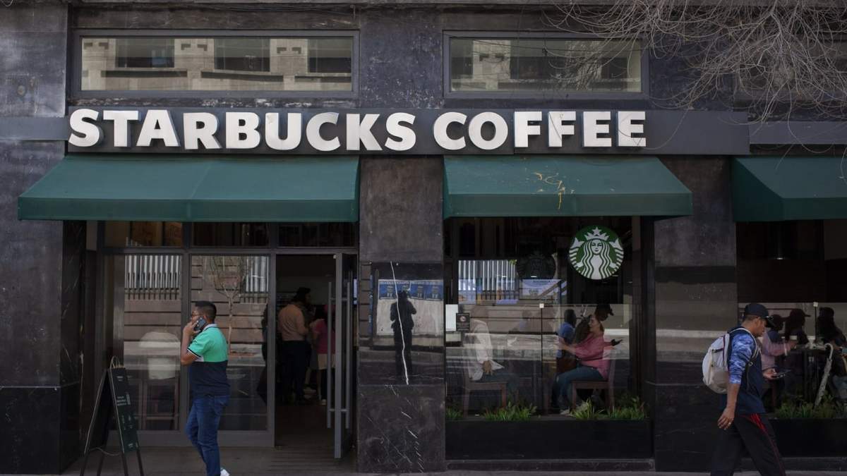 Una sucursal de Starbucks