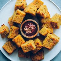 Bocaditos de polenta: con 4 ingredientes y en pocos minutos, la receta ideal para la picadita del finde