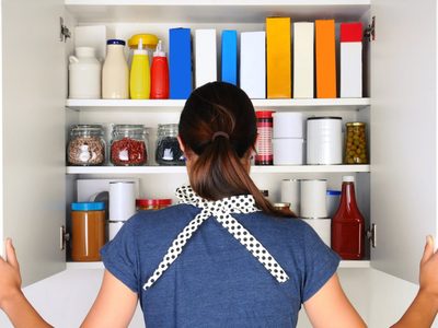 Tips fáciles e infalibles para eliminar las polillas en la cocina