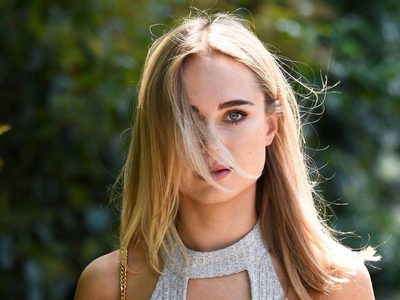 ¡Desde la tina! Kimberley Garner presume su escandalosa figura de esta manera ¡Debería ser ilegal!