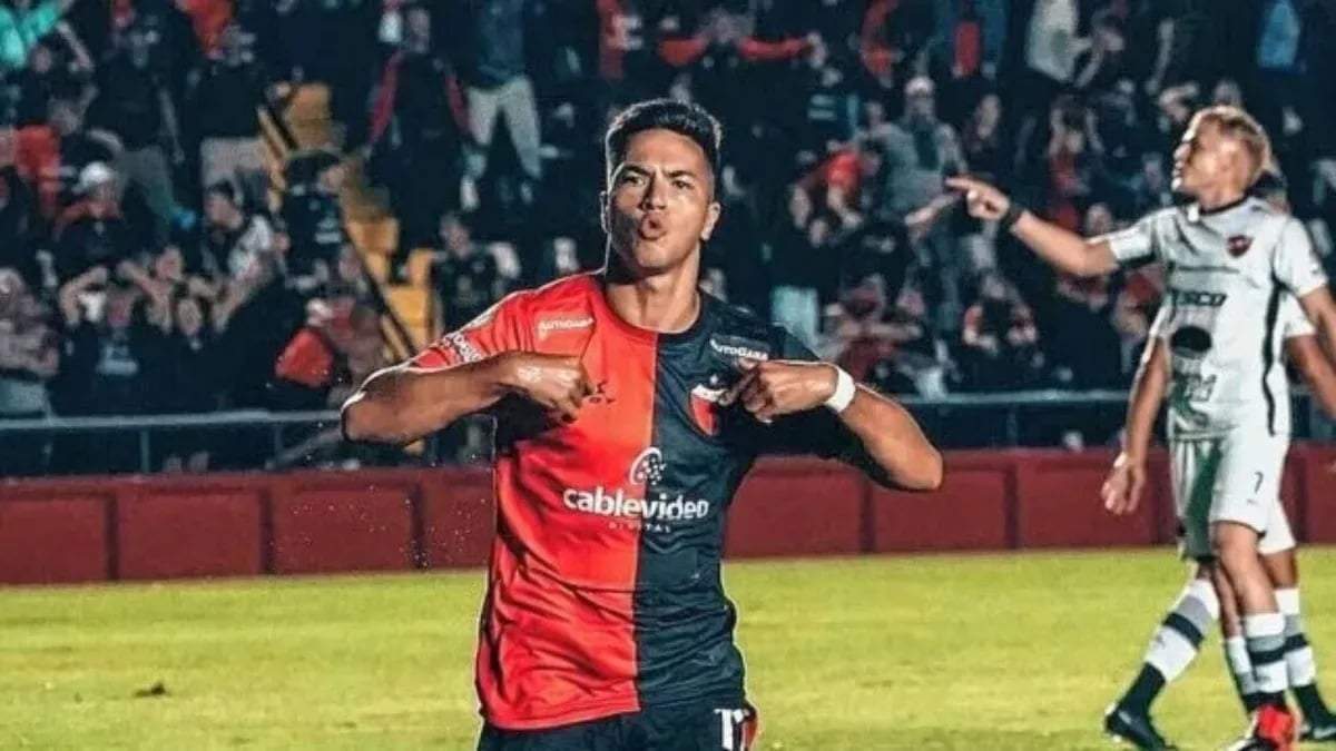 Una figura de Colón presentó a su novio en un programa de fútbol