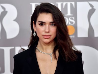 ¡Su copia exacta! Famoso Youtuber imita a Dua Lipa y sus fans no pueden distinguir cuál es la real