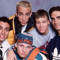 ¡En tiempos de crisis! Los Backstreet Boys se unieron.  ¿Te lo perdiste?