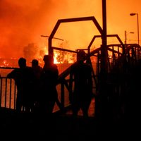 Chile decreta el estado de excepción por incendios que afectan a mil 100 casas en Valparaíso