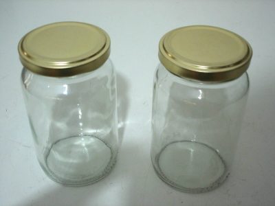 Farolitos exprés con frascos de vidrio y papel manteca: la idea de decoración rápida que vas a amar