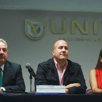 Alfaro pide a Sandoval no prestarse "a presiones del gobierno federal"
