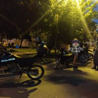 La polícía secuestró estupefacientes a una mujer que circulaba en moto