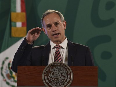 López Gatell se ausenta de la mañanera por una gripa; no es covid: AMLO
