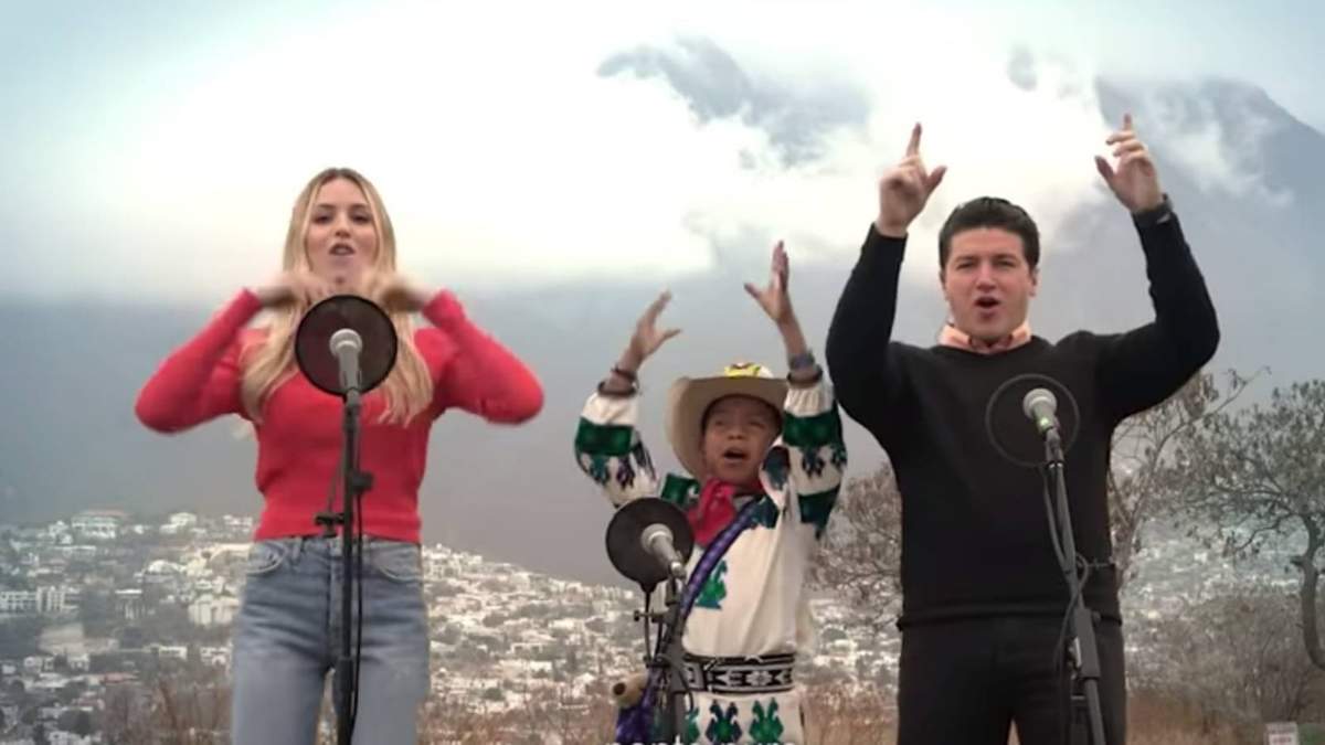 En un video de campaña el candidato de MC, su esposa y el niño Yuawi