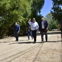 Mariano Gaido recorrió y supervisó la obra de asfalto en barrio Belgrano