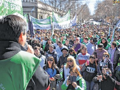 ¿Se vienen medidas de fuerza en Neuquén?: ATE convoca a una asamblea