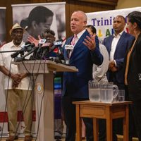 Funcionaria de Florida: Migrantes viajaron a California por voluntad propia