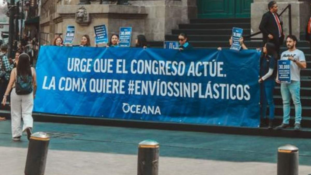 La protesta en el Congreso local capitalino