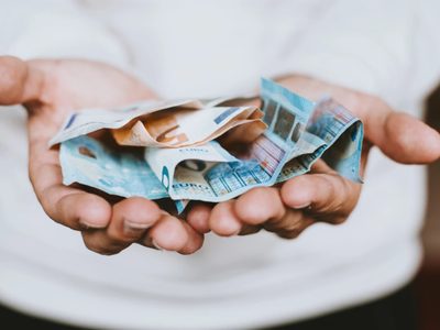 Aumentar los ingresos para salir de la crisis: España aprobó la suba del salario mínimo