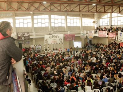 El gobierno convocó a ATEN a una mesa de negociación y se pospuso el plenario de secretarios generales