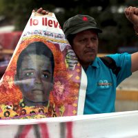 La investigación de Ayotzinapa debe concluir hasta esclarecer el destino de los normalistas: CNDH