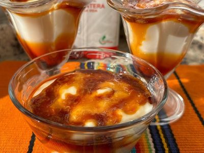 Con una cuchara, una cucharita y una taza, hacé esta cremita de la abuela: el delicioso postre que todos aman