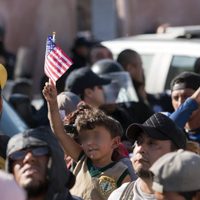 Biden propone proyecto de ley para regularizar a migrantes