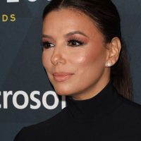 ¡OMG! Eva Longoria hace lo tan esperado y da vuelta a la cámara... ¿Podrás soportarlo?