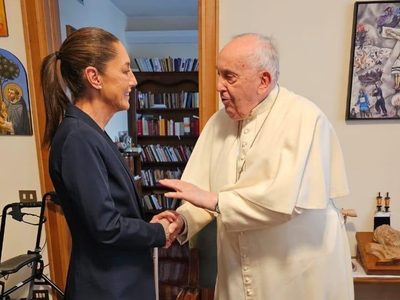 Sheinbaum lamenta la muerte del papa Francisco: “Un humanista que optó por los pobres”