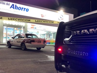 Asesinan al conductor de un taxi en el centro de Chilpancingo