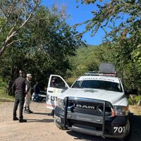 Asesinan a una mujer tras resistirse a que le robaran su camioneta en la autopista del Sol