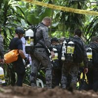 Reportan descenso de inundación en cueva con 13 personas atrapadas en Tailandia
