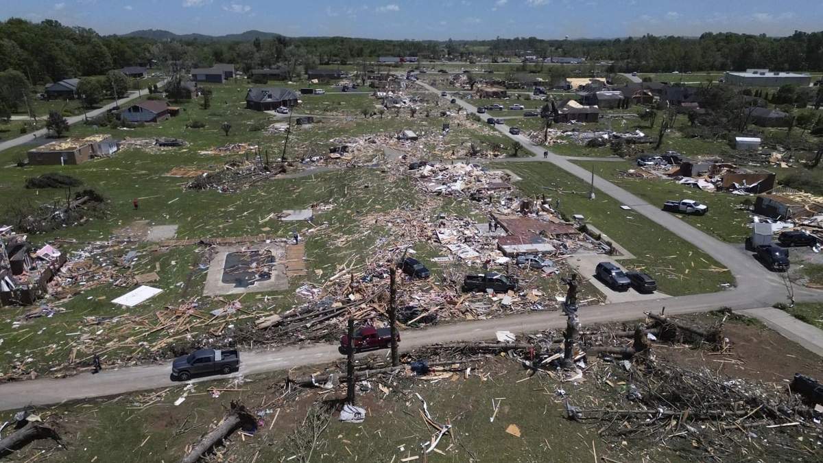 Tornados dejan al menos 27 muertos en Estados Unidos, incluidos 18 en Kentucky