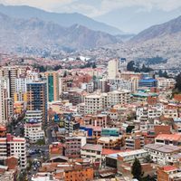 Bolivia elimina cuatro impuestos, incluido el tributo a grandes fortunas