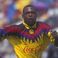 La FIFA suspende dos años a Kalusha, exjugador del América en los noventa