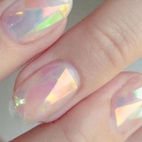Nail Art: las "uñas de cristal", la tendencia que es furor en las redes y queda perfecta en invierno