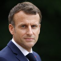 Emmanuel Macron les respondió a los antivacunas que protestan en Francia