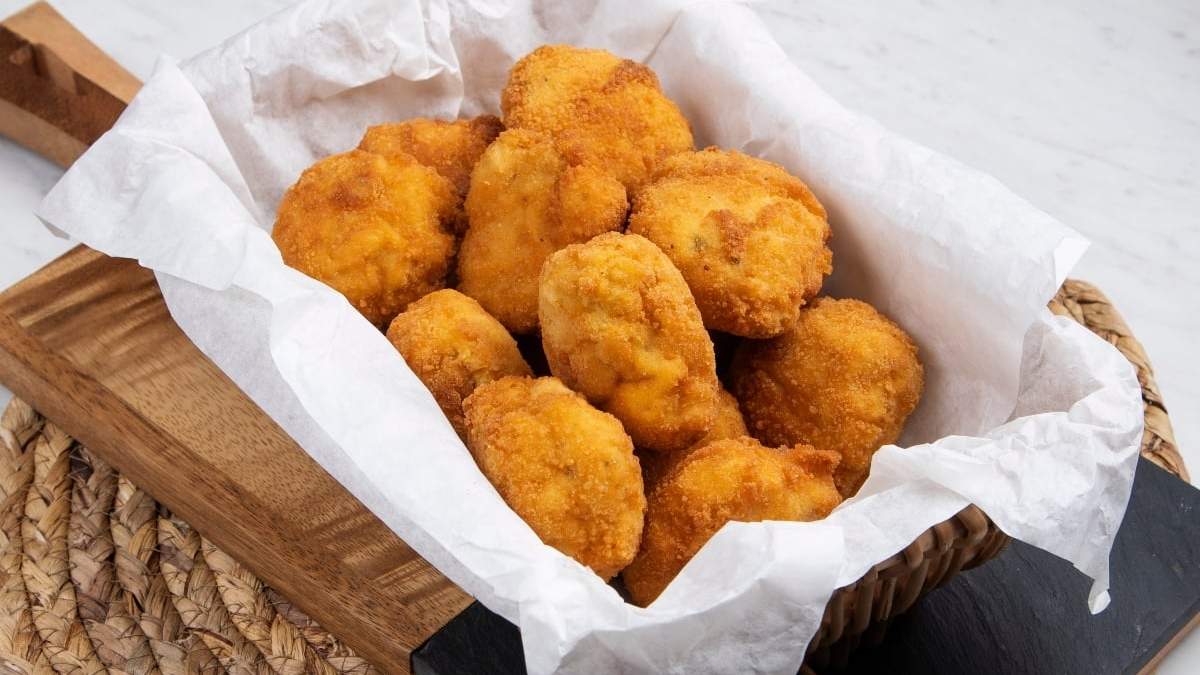 Cuadraditos de pollo. Fuente: (elGourmet)