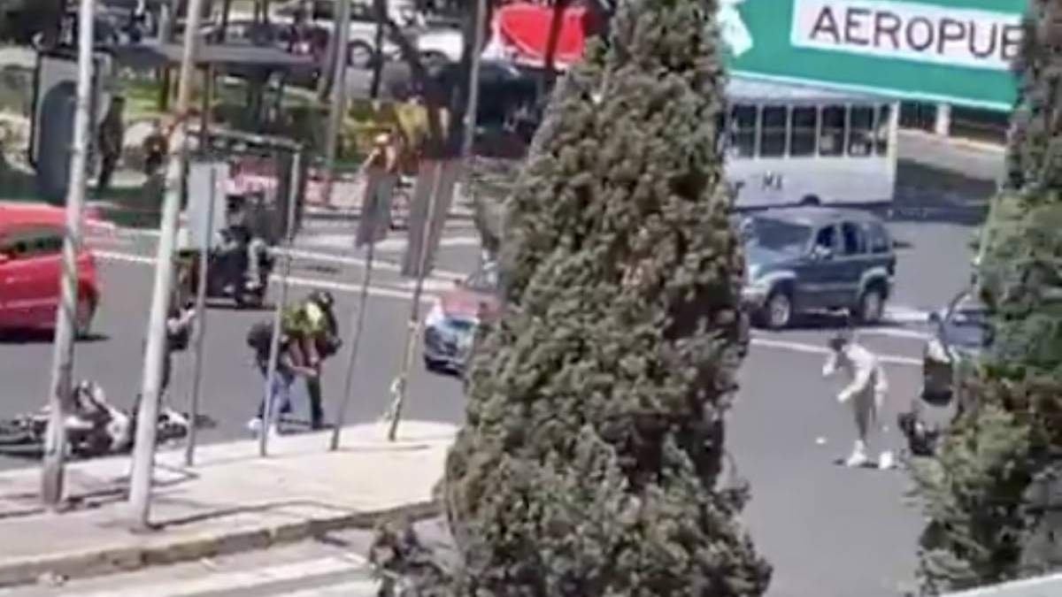 Riña entre policías y motociclistas en la colonia Jardín Balbuena