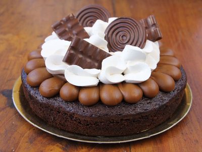 Brownie argento: una receta clásica con toque de dulce de leche y merengue