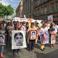 Marchan por el Día del Trabajo… y convocan a paro