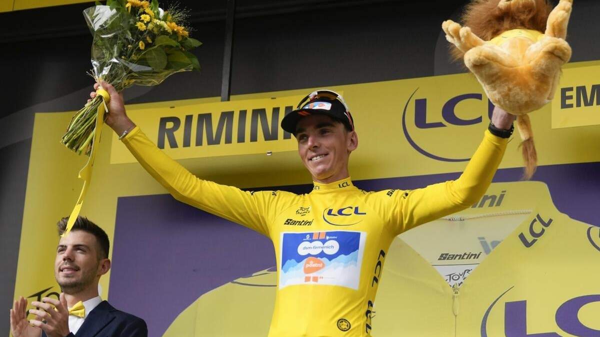 Bardet gana la primera etapa del Tour de Francia que por primera vez inicia en Italia