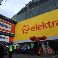 Elektra se desploma 60% en Bolsa y Salinas Pliego habría perdido 4 mil millones de dólares