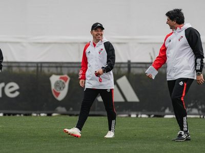¿Debuta Juanfer Quintero?: el posible once de River para enfrentar a San Lorenzo