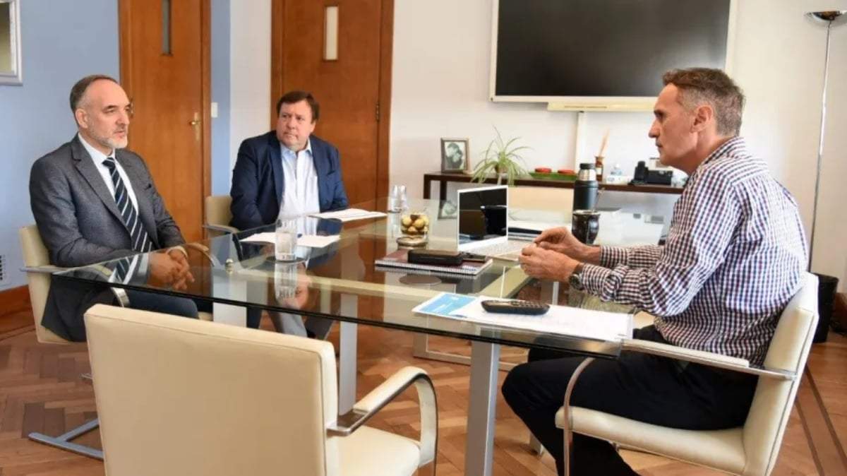 Reunión de los senadores de Río Negro con el ministro de la Nación. Fuente: (Twitter)