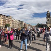 'El golpeador eres tú”, corean vendedoras ambulantes ante operativos (Video)