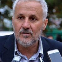 Peressini cerró la campaña para las elecciones municipales con una caravana en Plottier