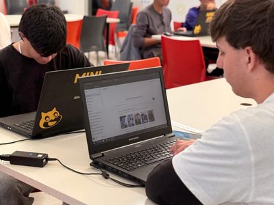 Operador en IA: más de 20.000 estudiantes ya se sumaron al programa