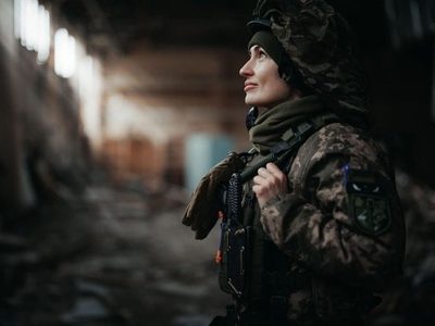 Zelenski recuerda en el Día de la Mujer a las ucranianas que han muerto durante la guerra con Rusia