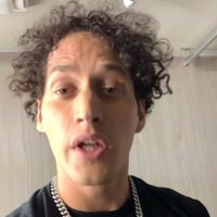 Telehit despide al conductor Rulo Sker tras ser acusado de maltrato por la cantante Elaine Haro