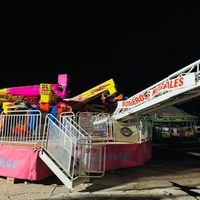 Se desploma juego mecánico en feria de Nogales; hay tres heridos (Videos)