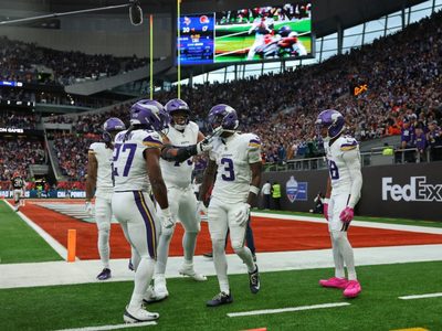 Touchdown tardío de Jordan Addison da a los Vikings la victoria por 21-17 vs. los Browns
